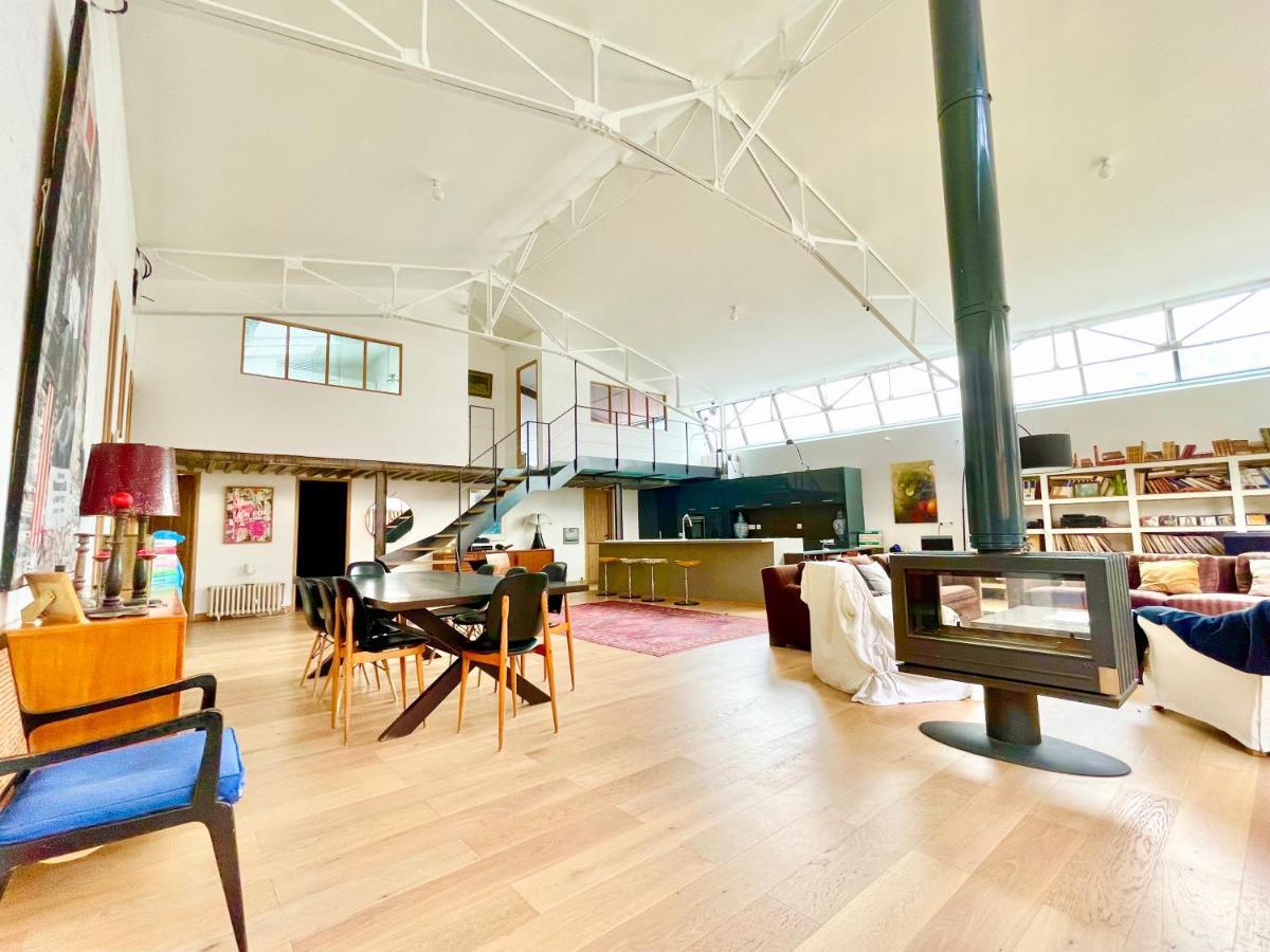 VILLA LE LOFT - CALME&DECO - Patio intime - Salle de Cinéma - Centre Ville Vannes Exterior foto